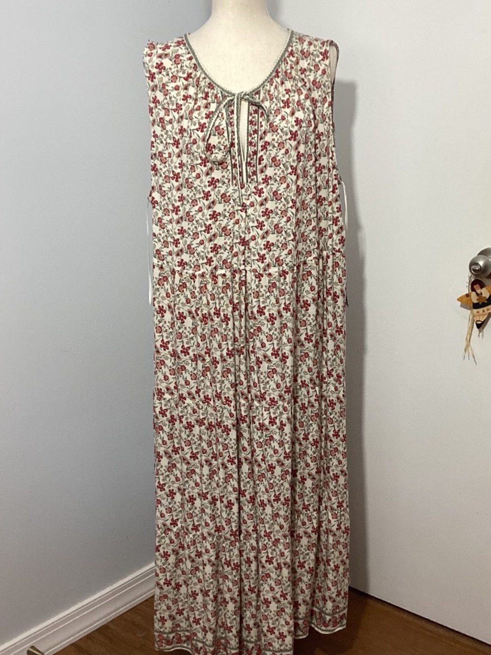 NWT MAX STUDIO LONDON 3X MAXI TIREDED DRESS SLEEVELESS  RED WHITE FLORAL